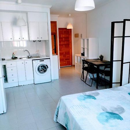 Estudio Comodo En Torrevieja Buitenkant foto