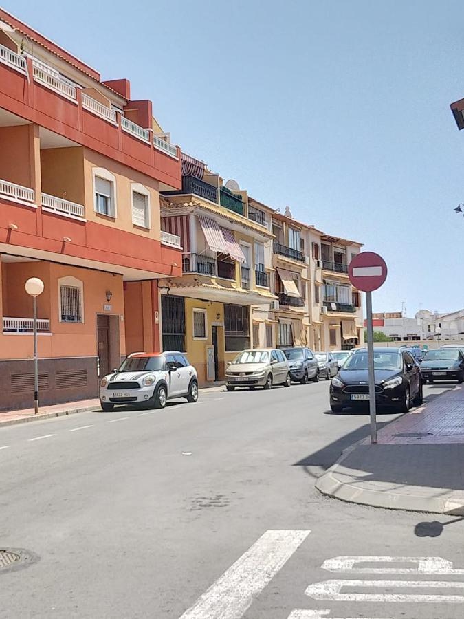 Estudio Comodo En Torrevieja Buitenkant foto