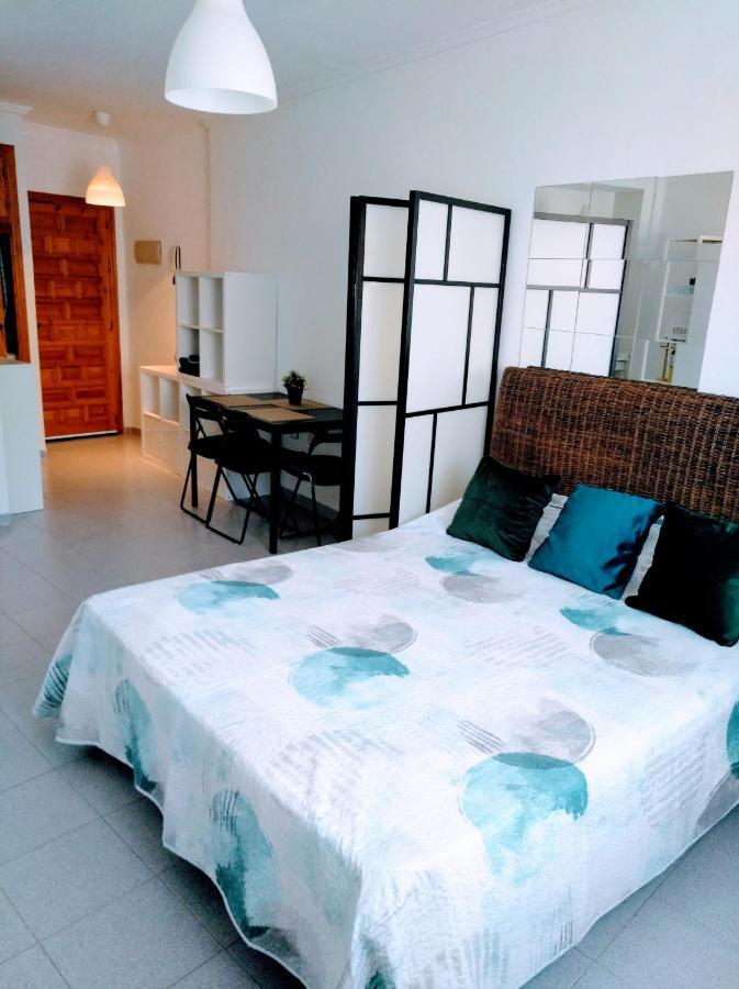 Estudio Comodo En Torrevieja Buitenkant foto